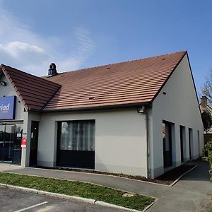 Kyriad Fontenay - Tresigny